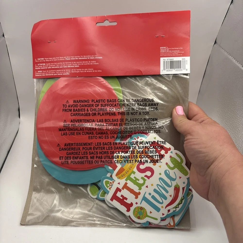 Fiesta Party Supplies Mega Swirl Decorations Pack Of 30 and Pack of 15 Balloons